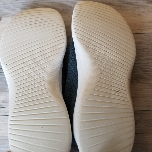 Allbirds Tree Runners Sneakers - Picture 8 of 8